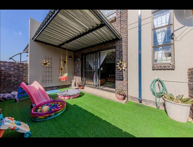 2 BEDROOM PROPERTY TO RENT IN NOORDHEUWEL